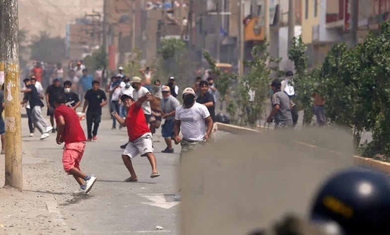 Copa Libertadores: por las protestas sociales peligra el partido de River en Perú