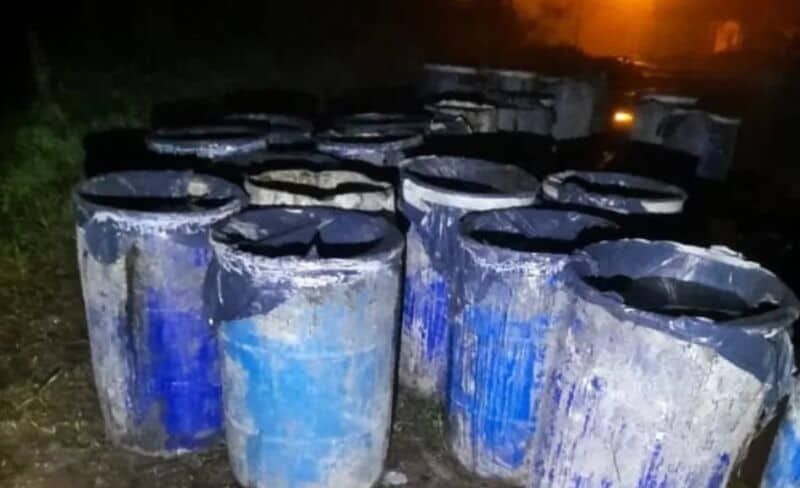 Bernardo de Irigoyen: decomisaron barriles con resina robados de Corrientes que iban a ser vendidos en Brasil