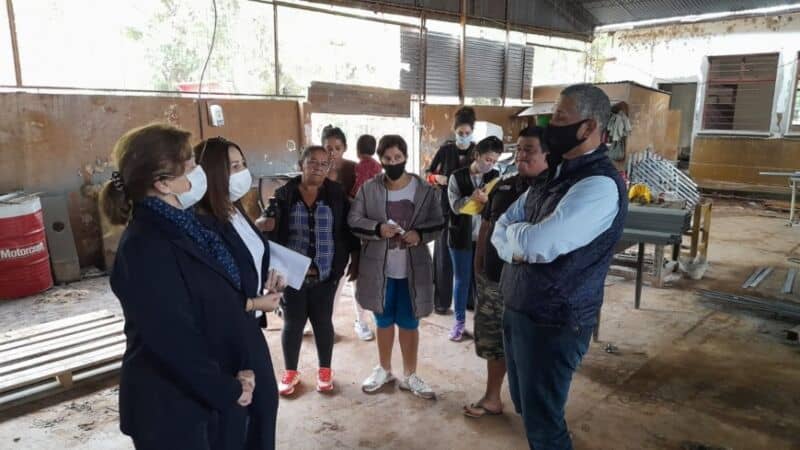Tras la intervención de la Defensoría del Pueblo retomaron la obra de la Escuela Nº238 2 4 - retomaron obras 2 - 3