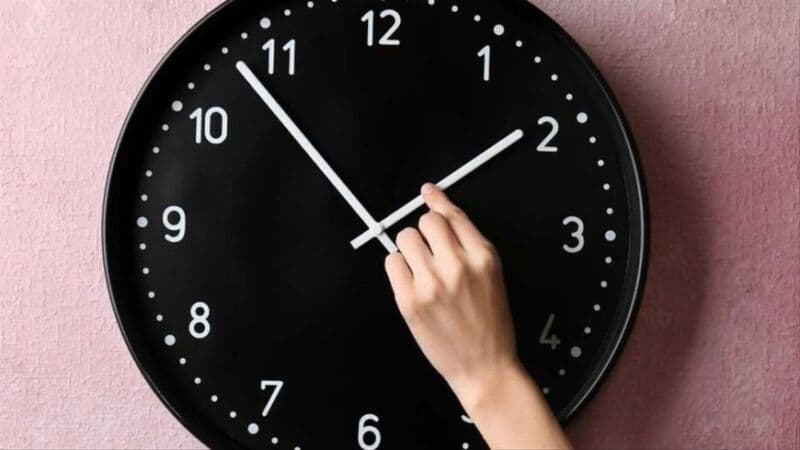 Mendoza podría atrasar una hora sus relojes