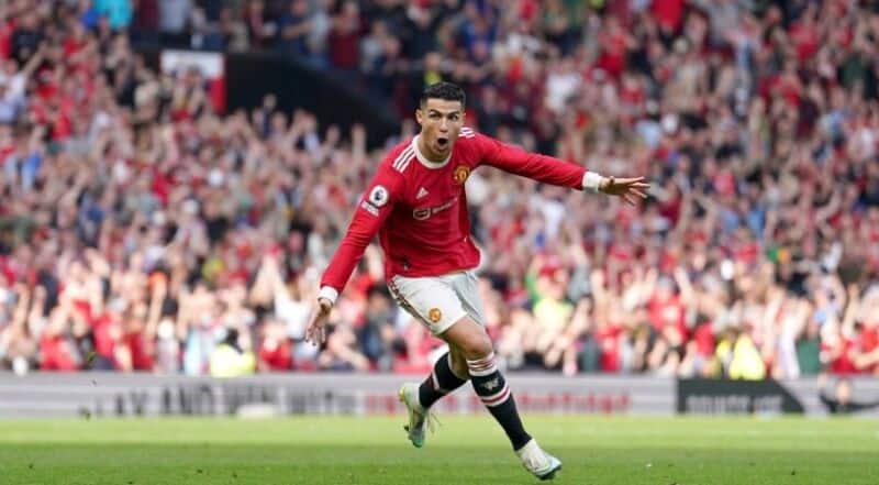 Ronaldo salvó a Manchester United con un hat-trick