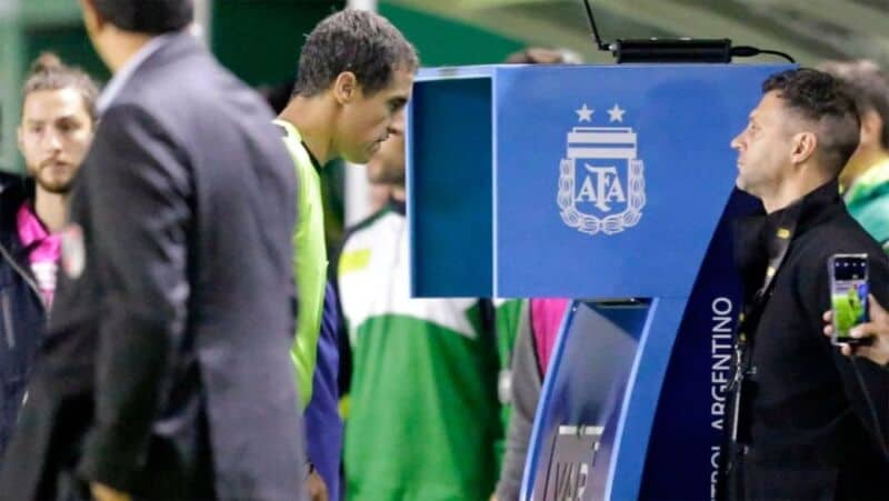 Beligoy admitió que no fue penal para River ante Banfield y pidió disculpas