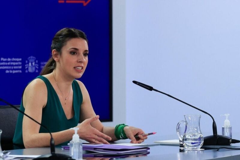 España: el Gobierno aprobó la nueva ley de aborto y la licencia por día menstrual