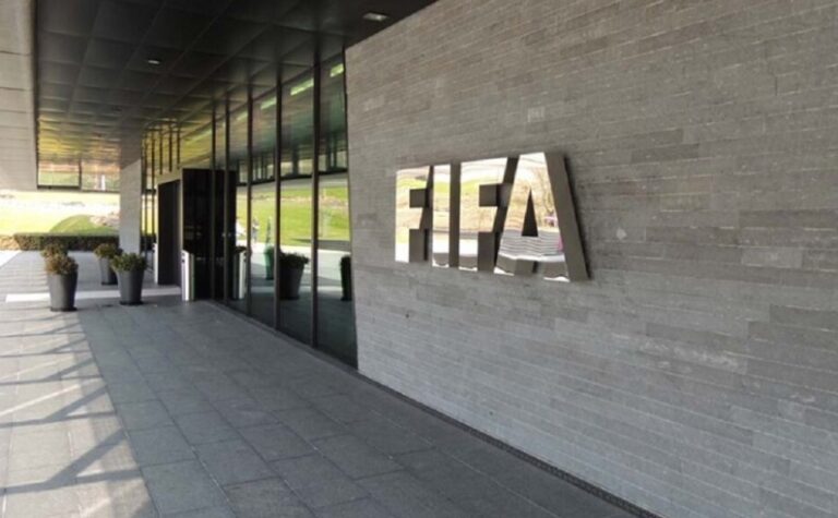 Independiente y San Lorenzo, entre los cinco clubes argentinos inhibidos por la FIFA