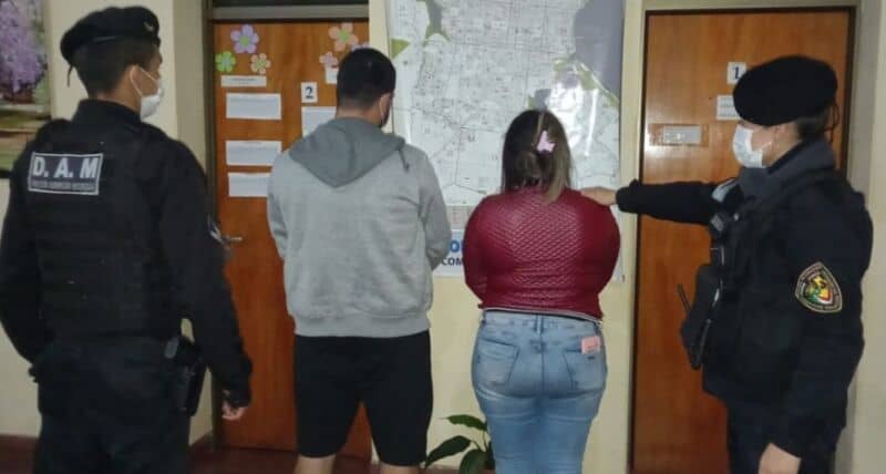 Cambiaban patentes de un automóvil y terminaron presos en Posadas