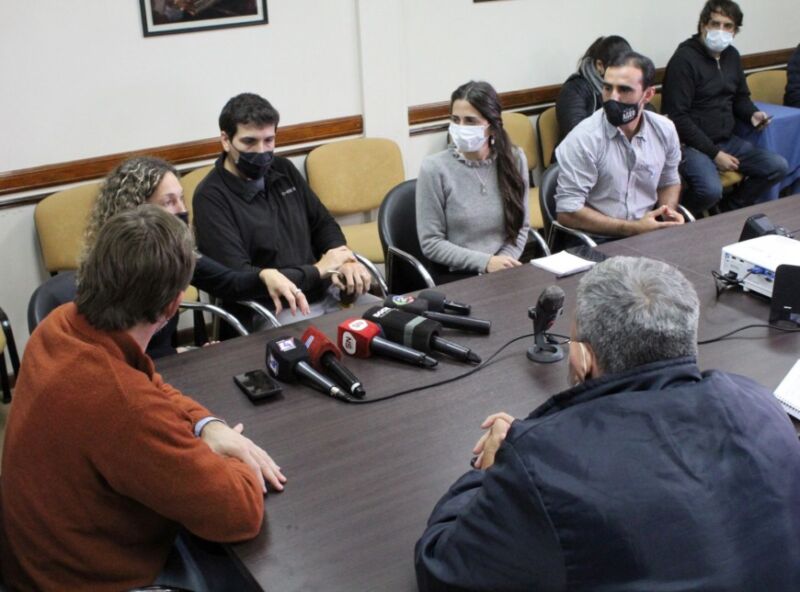 Unos 100 establecimientos productos de Misiones se capacitan en Sanidad Animal 3 6 - PASANTIAS 1 - 5