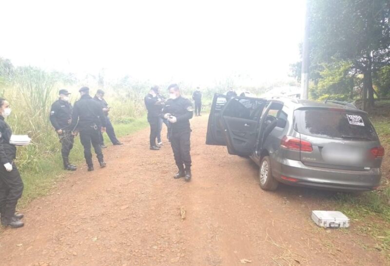Tres detenidos investigados por desvalijar una casa y robarse un automóvil en Eldorado