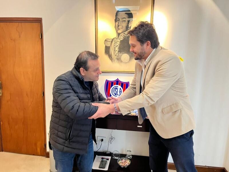 Facundo López Sartori asumió como nuevo ministro del Agro en Misiones 2 4 - Sartori y Herrera2 - 3