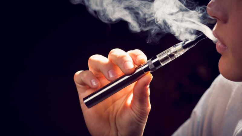 Prohibieron el uso de vapeadores y cigarrillos electrónicos en México