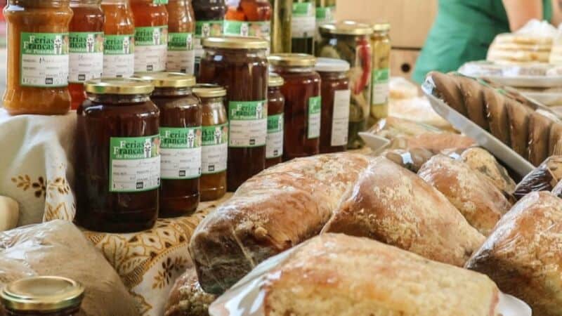 Feriantes de Posadas se capacitaron en manipulación de alimentos 2 4 - WhatsApp Image 2022 05 11 at 8.20.28 AM - 3