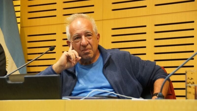 El filósofo Alejandro Piscitelli brindó una charla en la Legislatura misionera 3 6 - charla 4 - 5