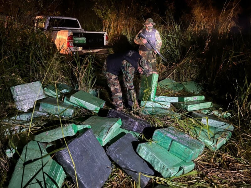 Secuestraron más de 2.200 kilogramos de marihuana en Iguazú y Eldorado 1 2 - foto pna 01 bodydydydy 1 - 1