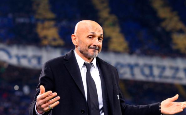 Locura: hinchas del Napoli le robaron el auto a su DT y solo se lo devolverán si renuncia a su cargo