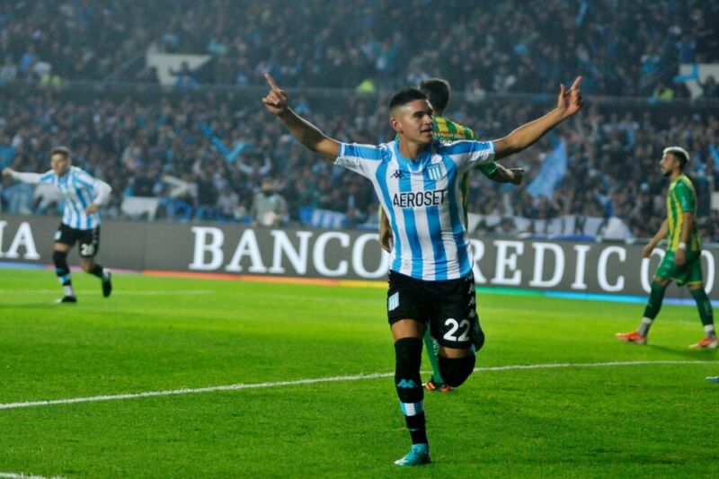 Racing: Gago haría un cambio ante Boca