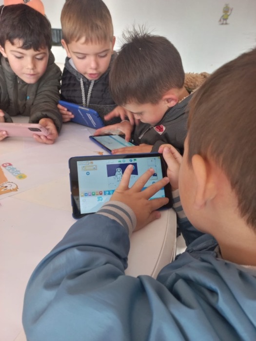 La Escuela de Robótica participó con sus estudiantes del Scratch Day 4 8 - robotica 2 - 7