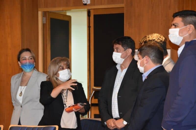 Funcionario del Gobierno nacional conoció y recorrió la Legislatura misionera 10 20 - visita de funcionario 12 - 19