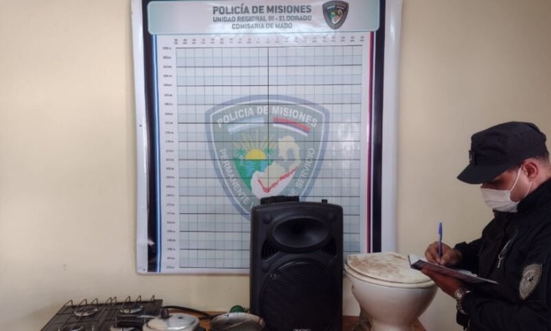 Eldorado-Mado: recuperaron elementos robados y arrestaron a un hombre 1 2 - Elementos recuperados robo - 1