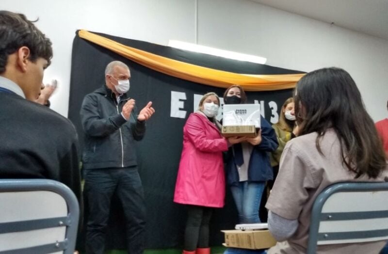 Entregaron netbooks del programa 