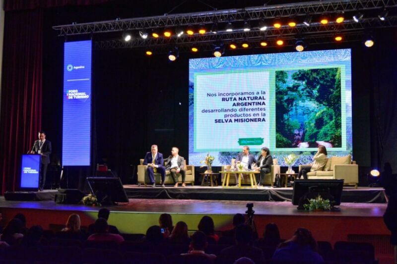 Misiones expone su potencial en el Foro Nacional de Turismo que se realiza en Santiago del Estero 23 46 - Foro Nacional de Turismo 6 - 45