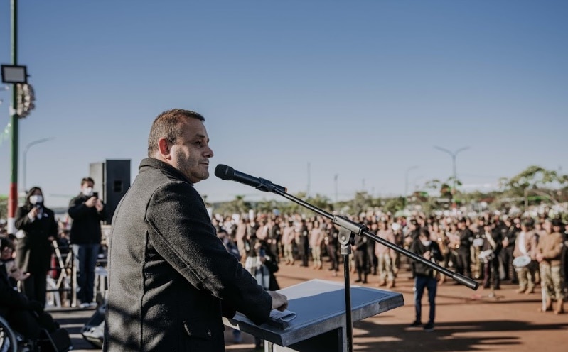 El gobernador Herrera Ahuad encabezó el acto por el 80° aniversario de Garupá