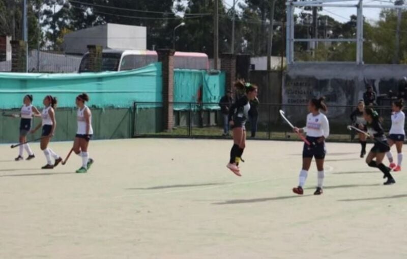 Triunfazo de Misiones en su debut en el Regional Sub 16 de hockey en Concordia