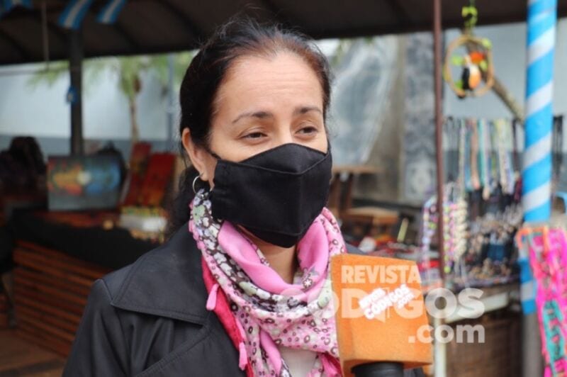 Artesanos del Bosetti de Posadas esperan un repunte de ventas ante la llegada del Día del Padre