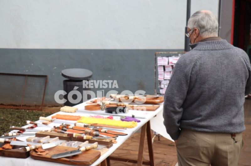 Artesanos del Bosetti de Posadas esperan un repunte de ventas ante la llegada del Día del Padre 14 28 - Paseo Bosetti - 27