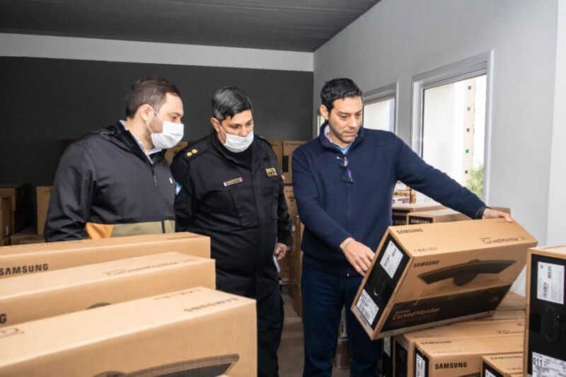 Más tecnología para el nuevo Centro Integral de Operaciones 911 de la Policía 3 6 - TECNOLOGIA PARA POLI 2 - 5