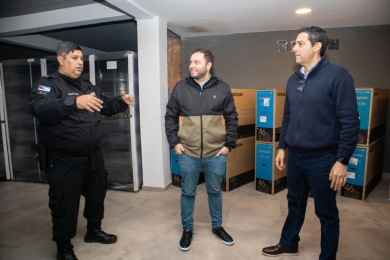 Más tecnología para el nuevo Centro Integral de Operaciones 911 de la Policía 1 2 - TECNOLOGIA PARA POLI 3 - 1