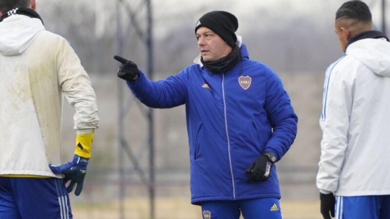 Battaglia prueba con Sandez por Fabra para jugar ante Corinthians