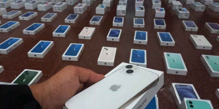 celulares incautados 2 - 3