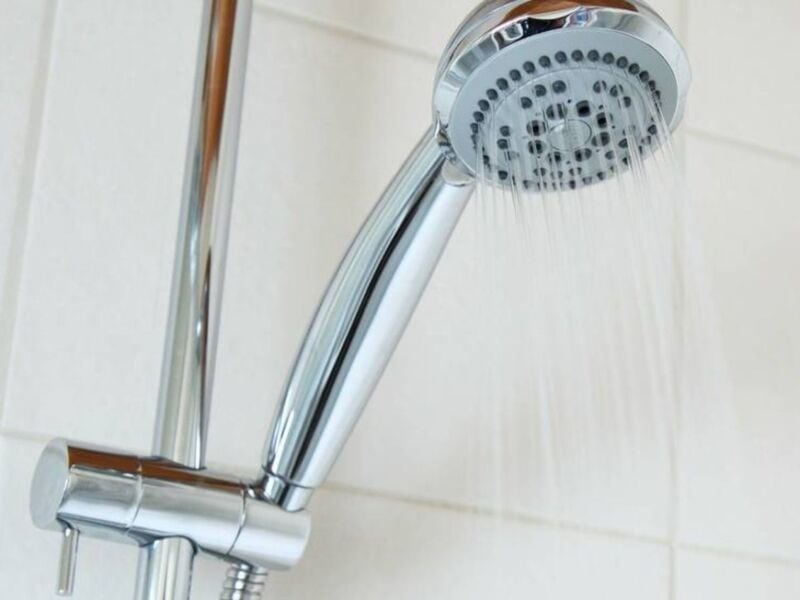 Trucos para no pasar frío al salir de la ducha