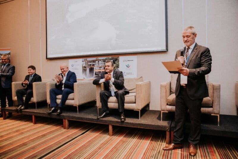 Herrera Ahuad acompañó la inauguración del IV Simposio de Cirugía Estética Iguazú 2022 9 18 - herrera en simposio 10 - 17