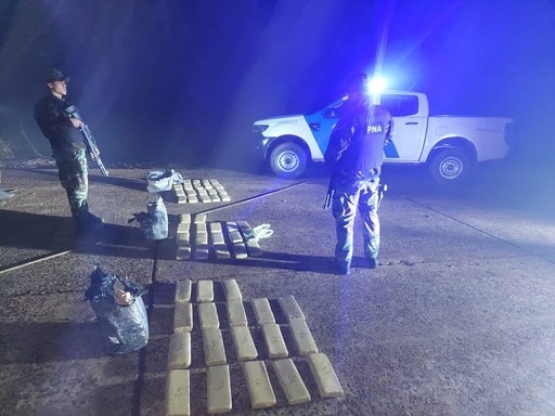 Secuestraron más de 65 kilos de marihuana en El Soberbio: dos detenidos 1 2 - hl 4867242320 - 1