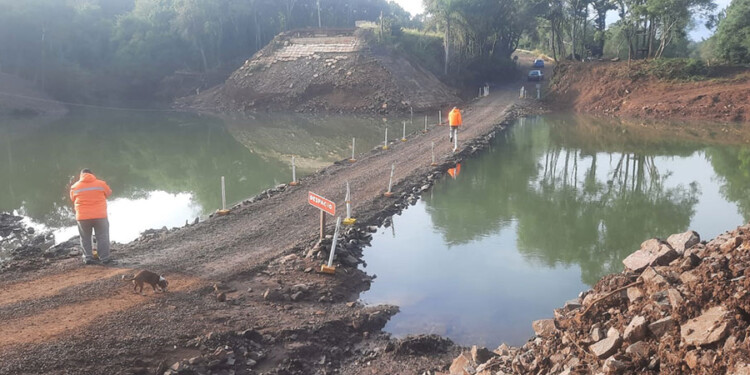 Habilitaron el paso de vehículos sobre puente alternativo del arroyo Pindaytí