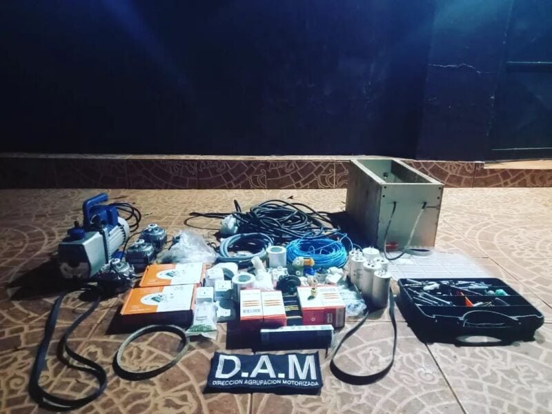 La Policía recuperó herramientas y sorprendió a un joven cuando escapaba de un vehículo que intentó robar