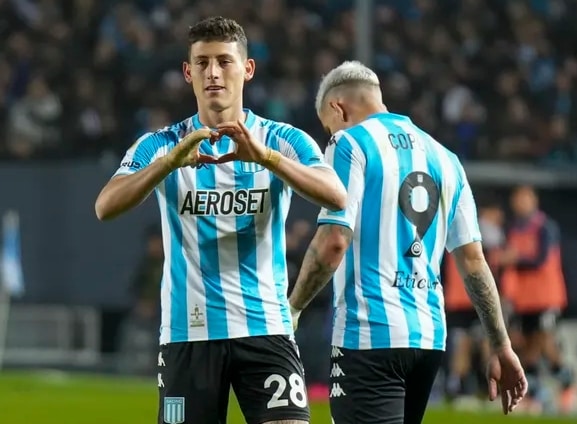 Racing arrancó el campeonato con una victoria ante Huracán