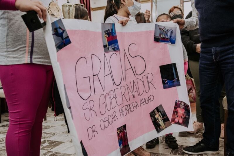 Herrera Ahuad recibió a la delegación misionera del Torneo Internacional de Yoga Deportivo 3 6 - yoga 5 - 5