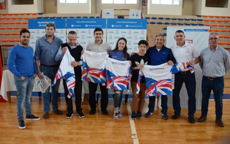 Eldorado: deportistas del programa de Estímulo recibieron indumentaria