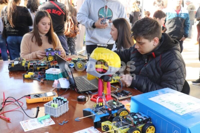 Meeting Disruptivo: exitosa participación de jóvenes en la Legislatura