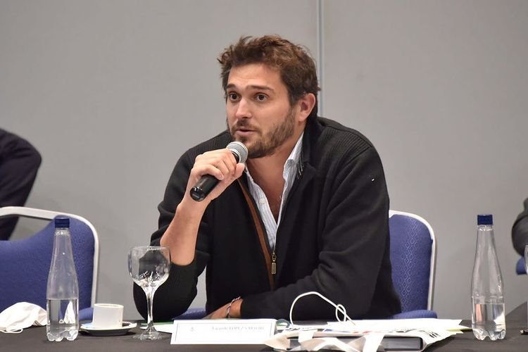 López Sartori: “Trabajamos para que ningún joven deje la chacra por no tener oportunidades” 1 2 - Ministro del agro y la produccion facundo lopez sartori 2022 misiones argentina - 1