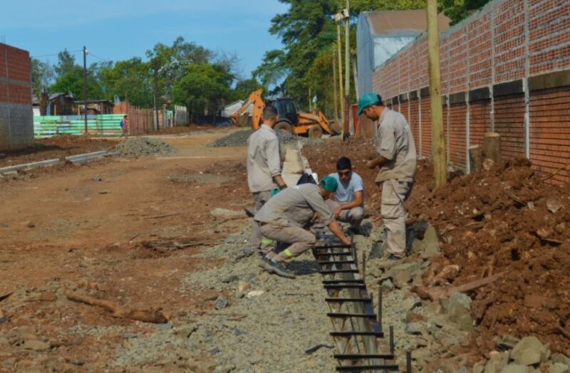 Realizan obras de hidráulicas en el barrio Las Tacuaritas de Posadas