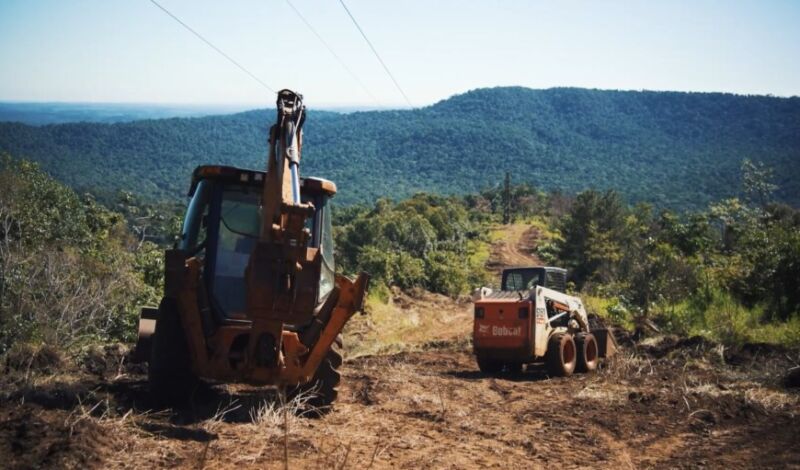 Energía de Misiones realiza la limpieza de traza de las líneas de tensión 1 2 - energia de misiones 1 - 1