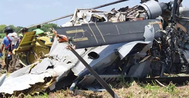 México: murieron 14 personas tras la caída de un helicóptero de la Marina