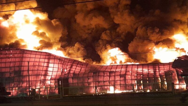 Incendio consumió un depósito de AFIP en Posadas