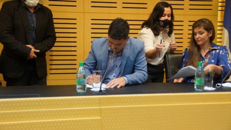 Legislatura: presentaron nuevas metodologías de la línea 102 7 14 - legislatura 8 1 - 13