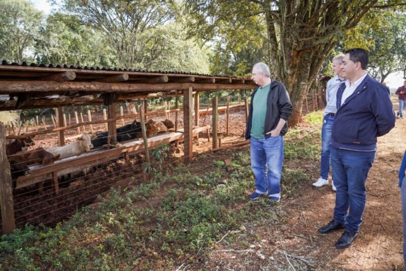 Passalacqua visitó a productores de Irigoyen para indagar las demandas del sector 5 10 - passalacqua 3 - 9