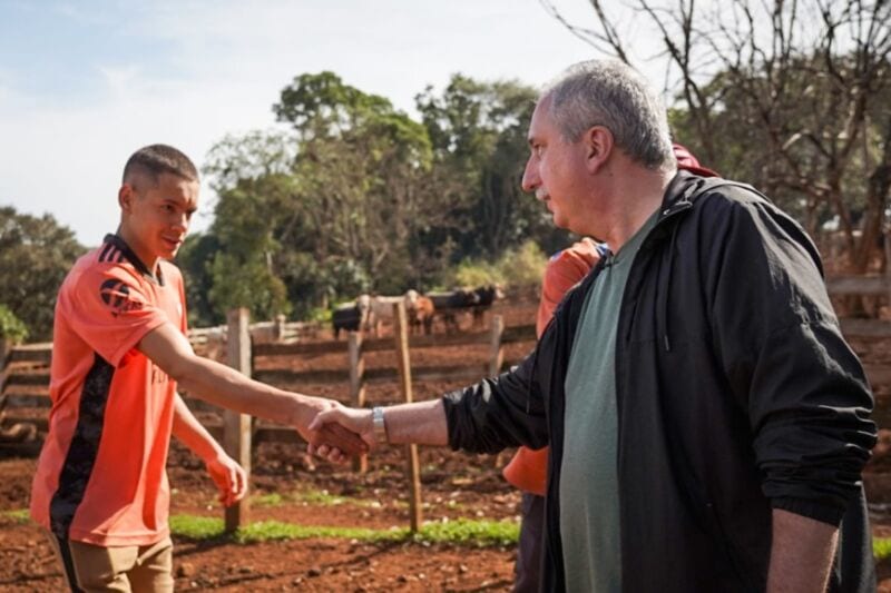 Passalacqua visitó a productores de Irigoyen para indagar las demandas del sector