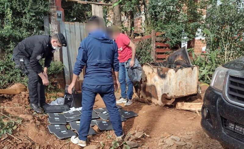 Oberá: recuperaron equipos informáticos robados de una escuela