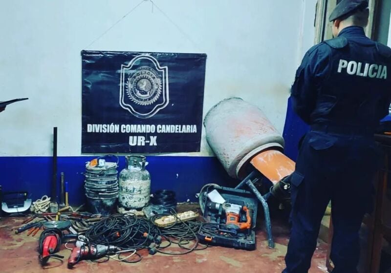 Recuperaron una moto y otros elementos robados en distintas localidades 1 2 - policiales 7 - 1